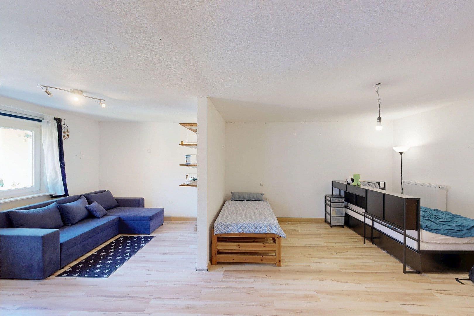 Prodej domu 189 m², pozemek 1.049 m², Bachstraße 32, Kraichtal, Bádensko-Württembersko Prodej domu 189 m², pozemek 1.049 m², Bachstraße 32, Kraichtal, Bádensko-Württembersko