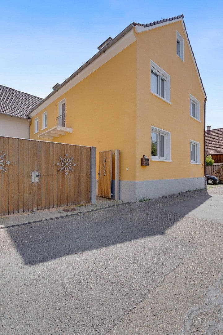Prodej domu 189 m², pozemek 1.049 m², Bachstraße 32, Kraichtal, Bádensko-Württembersko Prodej domu 189 m², pozemek 1.049 m², Bachstraße 32, Kraichtal, Bádensko-Württembersko