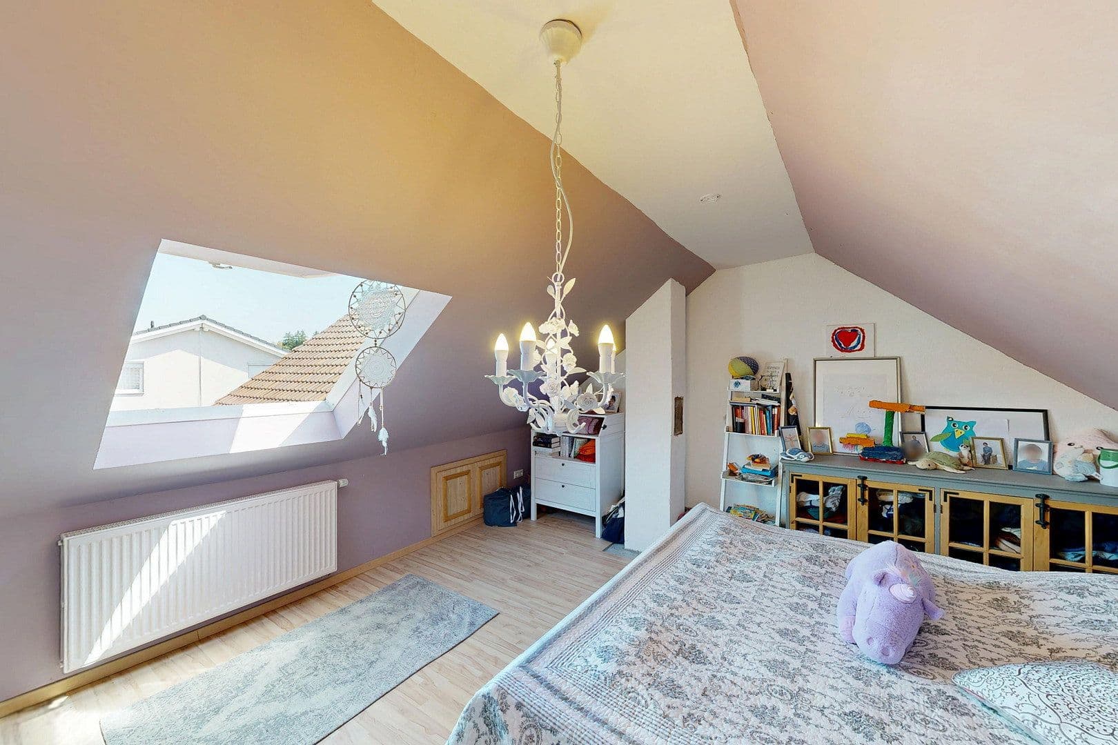 Prodej domu 189 m², pozemek 1.049 m², Bachstraße 32, Kraichtal, Bádensko-Württembersko Prodej domu 189 m², pozemek 1.049 m², Bachstraße 32, Kraichtal, Bádensko-Württembersko