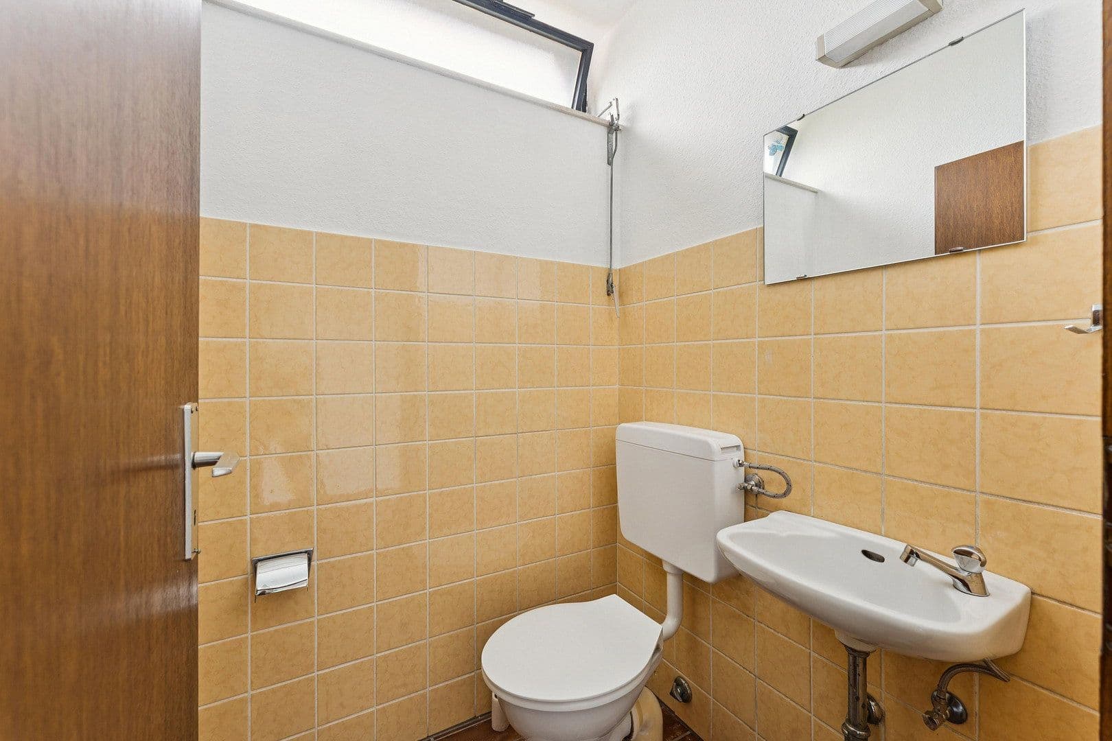 Prodej domu 130 m², pozemek 473 m², Marienburger Strasse 32, Bovenden, Dolní Sasko Prodej domu 130 m², pozemek 473 m², Marienburger Strasse 32, Bovenden, Dolní Sasko