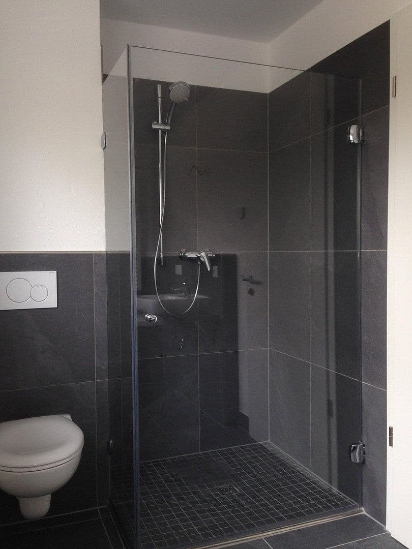 Pronájem domu 128 m², pozemek 110 m², Waldstr. 8, Germering, Bavorsko Pronájem domu 128 m², pozemek 110 m², Waldstr. 8, Germering, Bavorsko