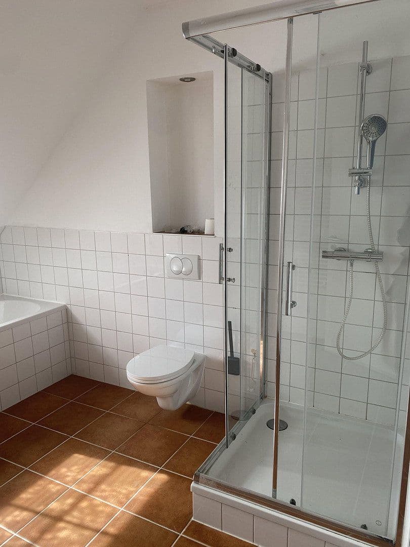Pronájem bytu 3+1 100 m², Kantstrasse 16-18, Lübeck, Šlesvicko-Holštýnsko Pronájem bytu 3+1 100 m², Kantstrasse 16-18, Lübeck, Šlesvicko-Holštýnsko