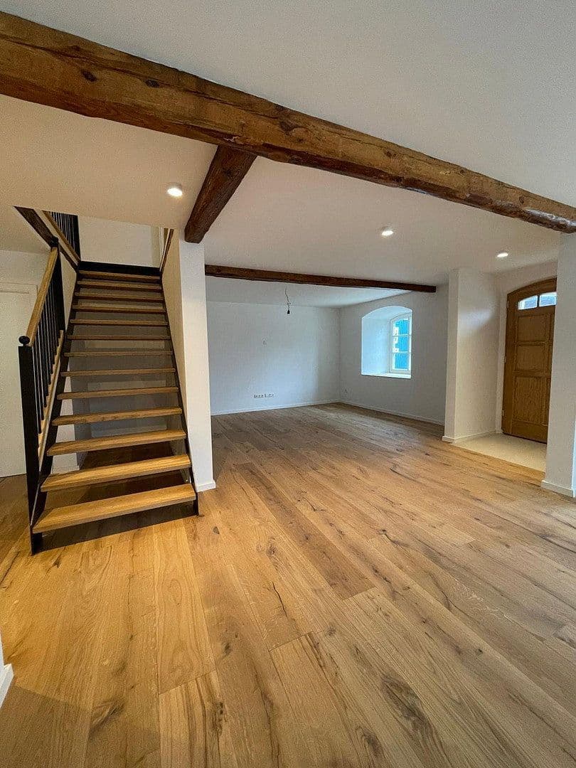 Pronájem domu 130 m², pozemek 150 m², Ringweg 1, Hemau, Bavorsko Pronájem domu 130 m², pozemek 150 m², Ringweg 1, Hemau, Bavorsko