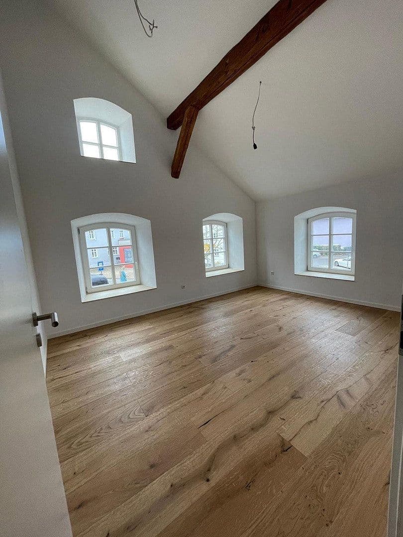 Pronájem domu 130 m², pozemek 150 m², Ringweg 1, Hemau, Bavorsko Pronájem domu 130 m², pozemek 150 m², Ringweg 1, Hemau, Bavorsko