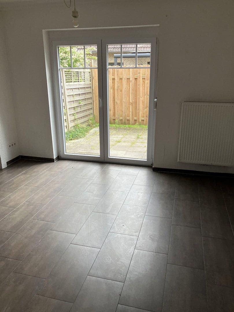 Prodej domu 108 m², pozemek 822 m², Weener, Dolní Sasko Prodej domu 108 m², pozemek 822 m², Weener, Dolní Sasko