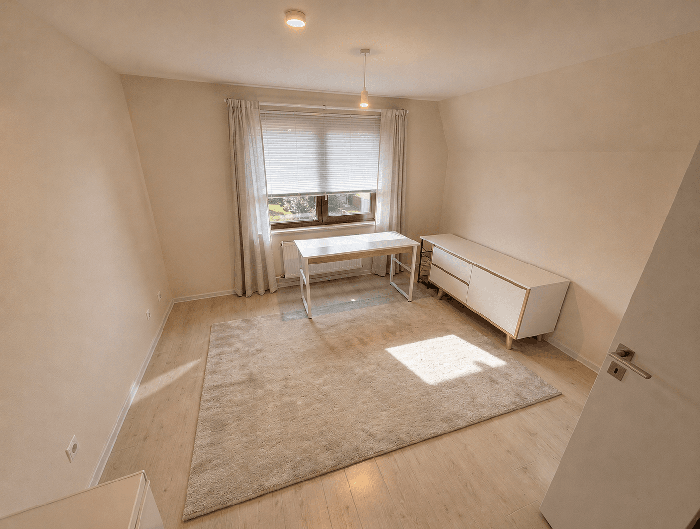Prodej domu 170 m², pozemek 610 m², Bubenreuth, Bavorsko Prodej domu 170 m², pozemek 610 m², Bubenreuth, Bavorsko