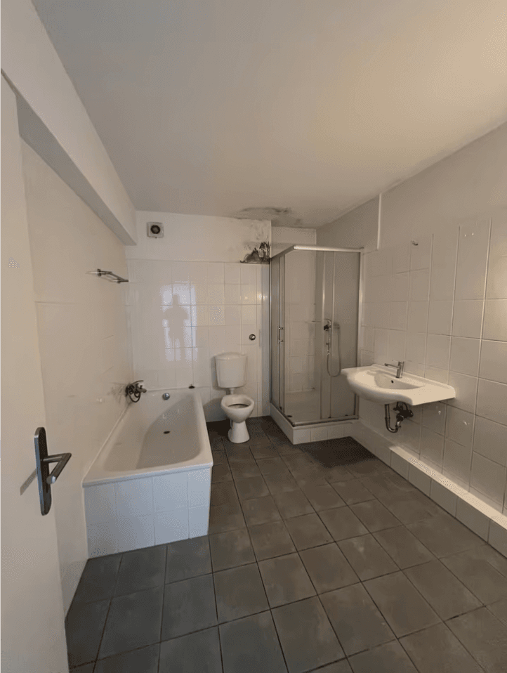 Pronájem bytu 3+1 96 m², Hochemmericher Str. 29, Duisburg, Severní Porýní-Vestfálsko Pronájem bytu 3+1 96 m², Hochemmericher Str. 29, Duisburg, Severní Porýní-Vestfálsko