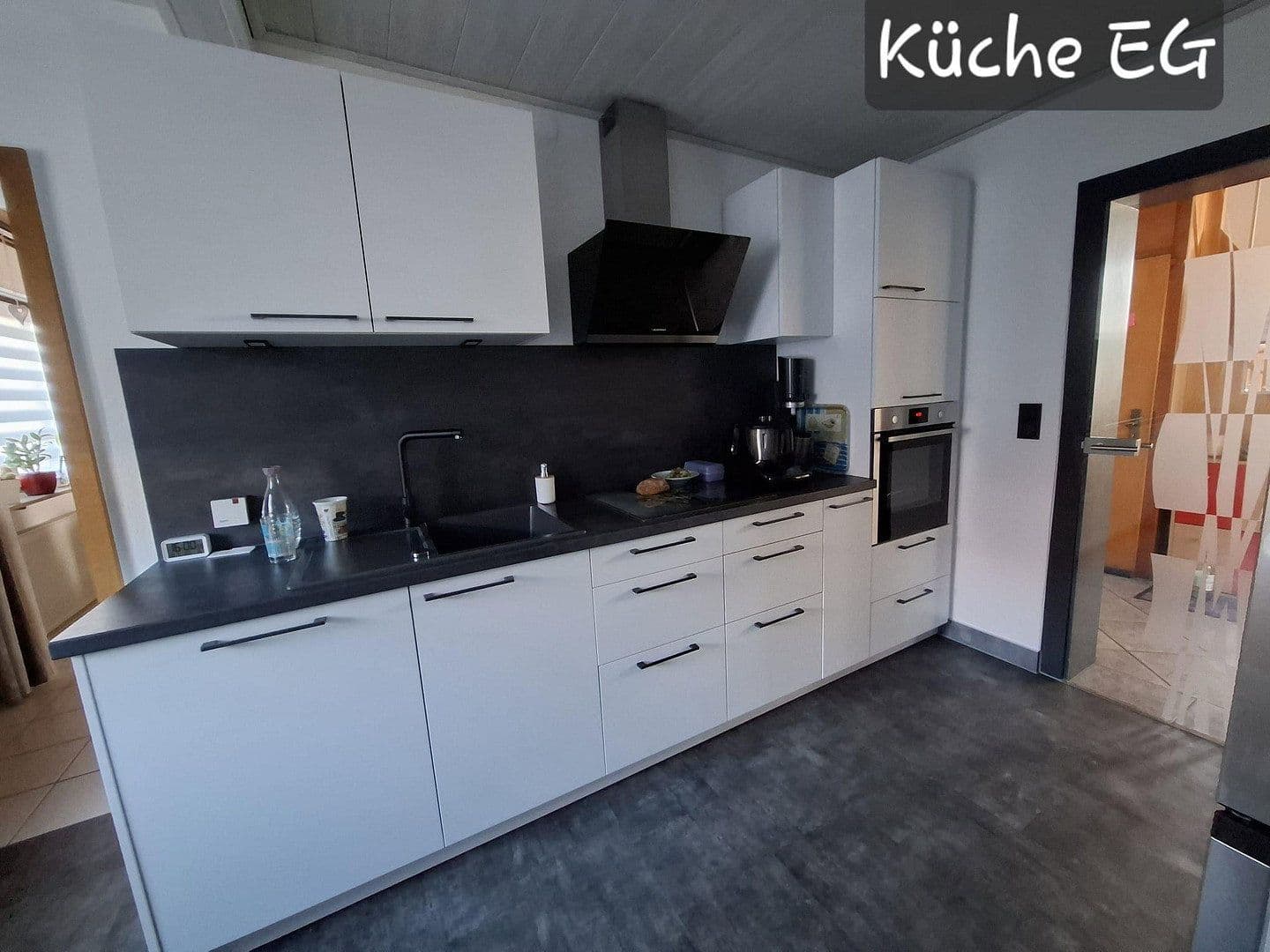 Prodej domu 201 m², pozemek 655 m², Kirchstraße 34, Ehringshausen, Hessen Prodej domu 201 m², pozemek 655 m², Kirchstraße 34, Ehringshausen, Hessen