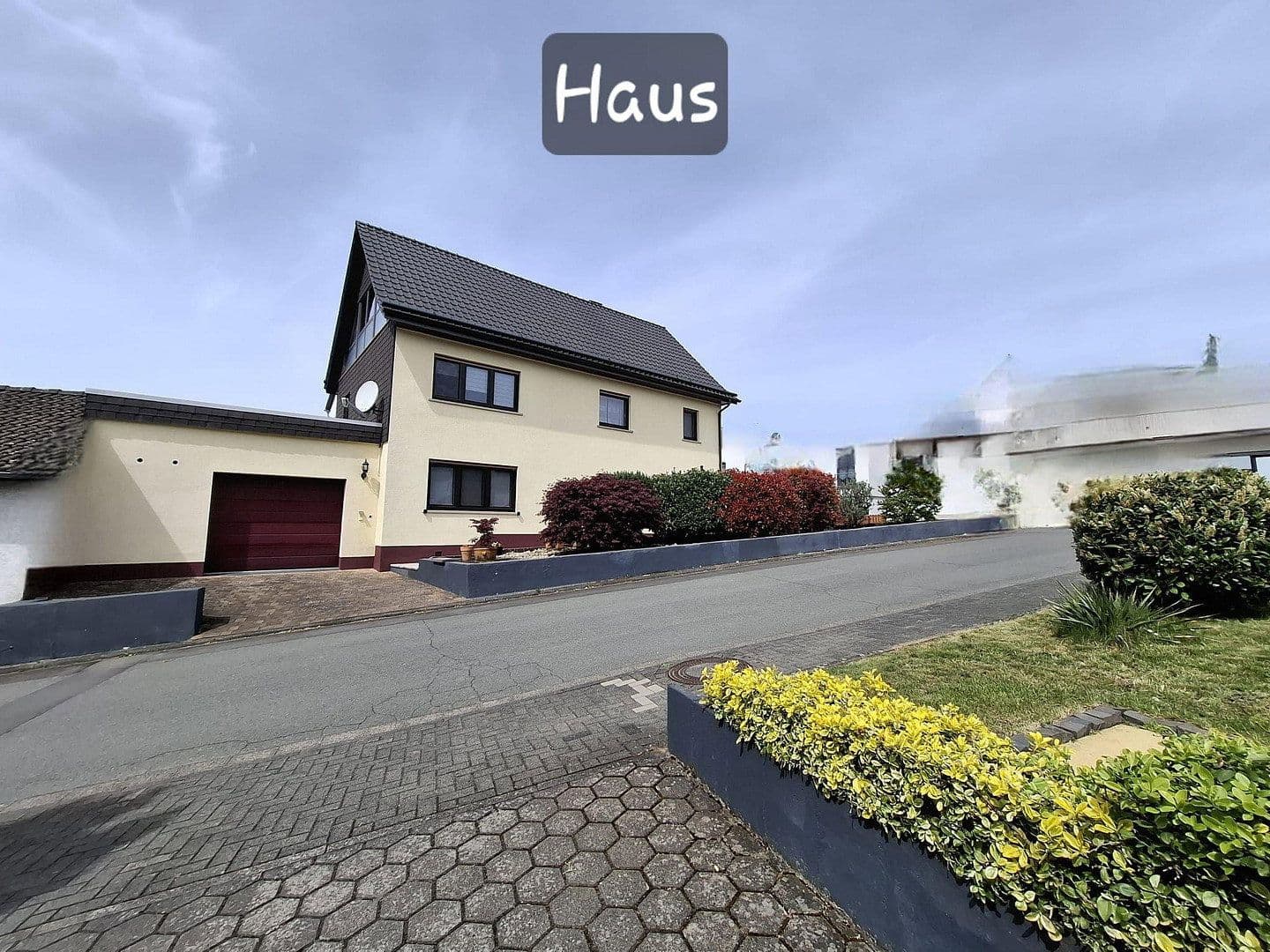 Prodej domu 201 m², pozemek 655 m², Kirchstraße 34, Ehringshausen, Hessen Prodej domu 201 m², pozemek 655 m², Kirchstraße 34, Ehringshausen, Hessen