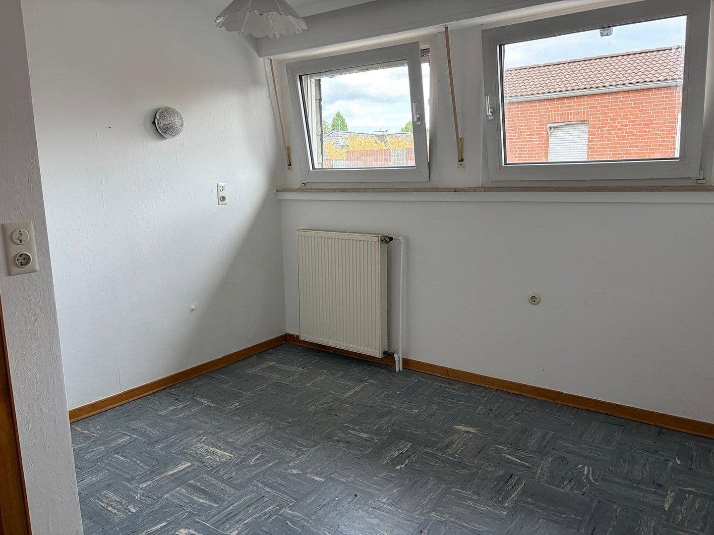 Prodej domu 103 m², pozemek 316 m², Beckum, Severní Porýní-Vestfálsko Prodej domu 103 m², pozemek 316 m², Beckum, Severní Porýní-Vestfálsko