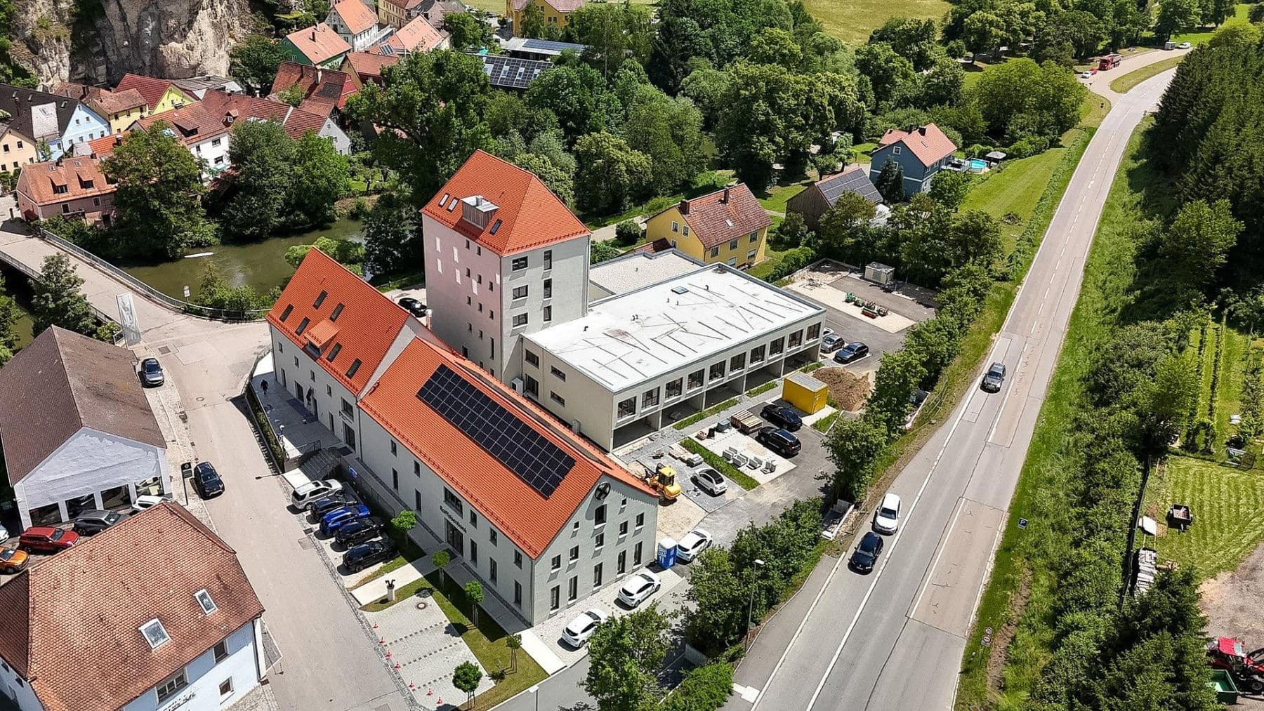 Pronájem domu 160 m², pozemek 80 m², Dinauer Straße 1, Kallmünz, Bavorsko Pronájem domu 160 m², pozemek 80 m², Dinauer Straße 1, Kallmünz, Bavorsko