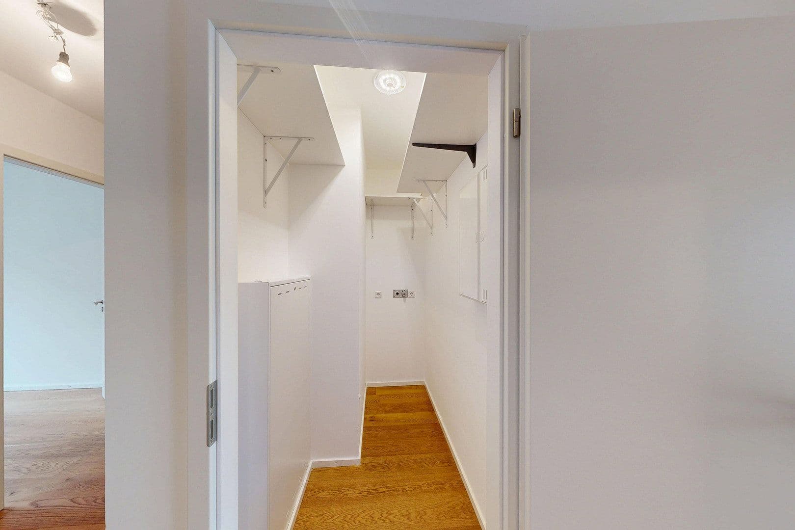 Prodej bytu 3+1 88 m², Hamburg, Hamburg Prodej bytu 3+1 88 m², Hamburg, Hamburg