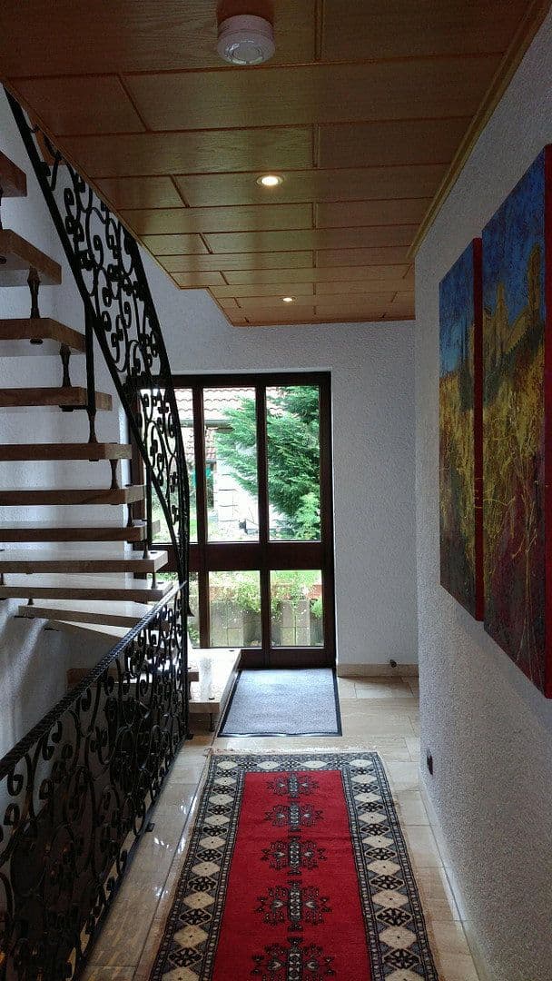 Prodej bytu 3+1 118 m², Ramstein-Miesenbach, Porýní-Falc Prodej bytu 3+1 118 m², Ramstein-Miesenbach, Porýní-Falc