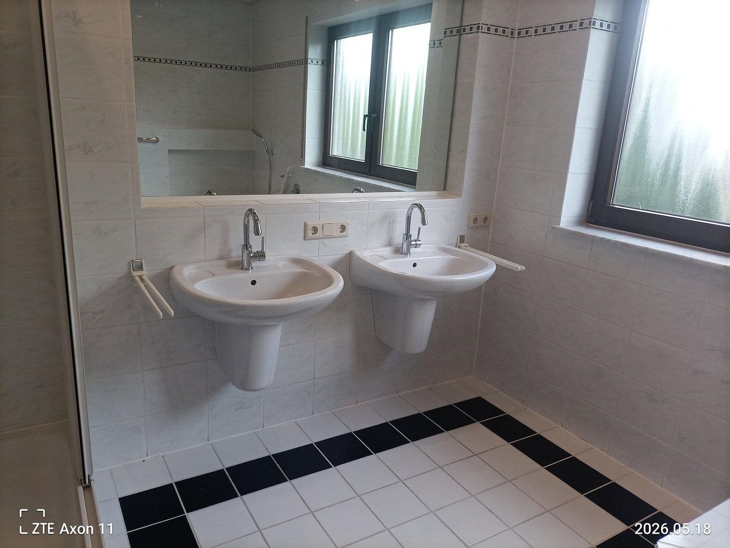 Prodej bytu 3+1 118 m², Ramstein-Miesenbach, Porýní-Falc Prodej bytu 3+1 118 m², Ramstein-Miesenbach, Porýní-Falc