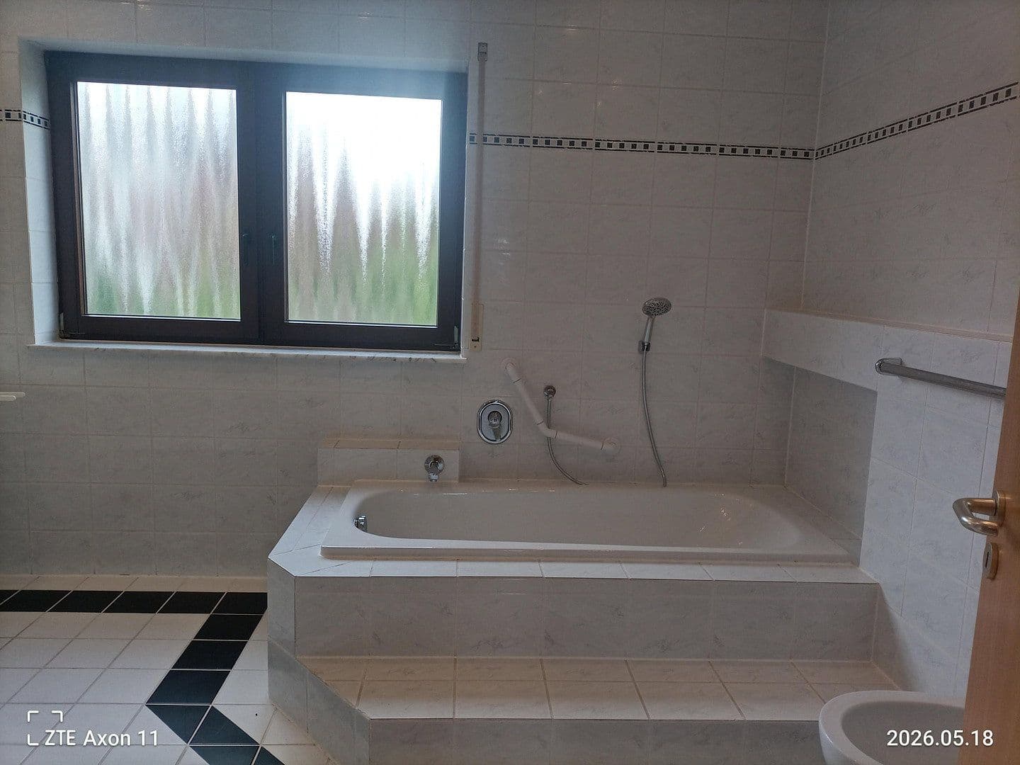 Prodej bytu 3+1 118 m², Ramstein-Miesenbach, Porýní-Falc Prodej bytu 3+1 118 m², Ramstein-Miesenbach, Porýní-Falc