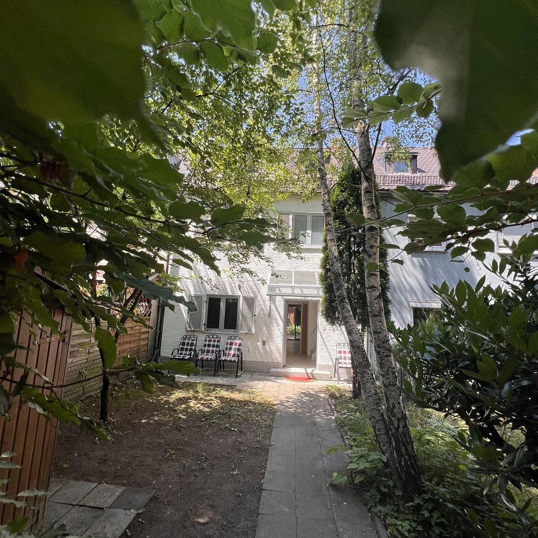 Prodej domu 132 m², pozemek 180 m², München-Ramersdorf, Bavorsko Prodej domu 132 m², pozemek 180 m², München-Ramersdorf, Bavorsko