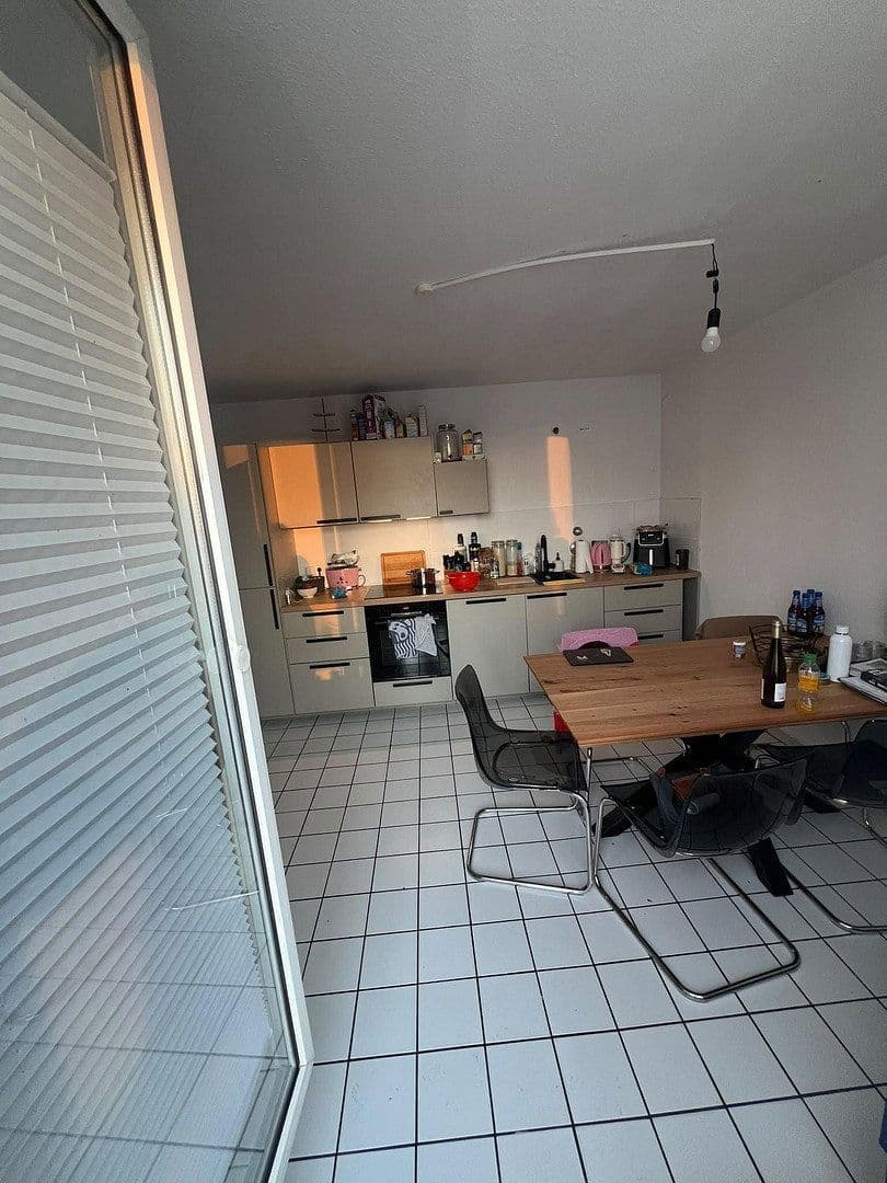 Pronájem bytu 3+1 80 m², Markusstr. 9, Niederkassel, Severní Porýní-Vestfálsko Pronájem bytu 3+1 80 m², Markusstr. 9, Niederkassel, Severní Porýní-Vestfálsko