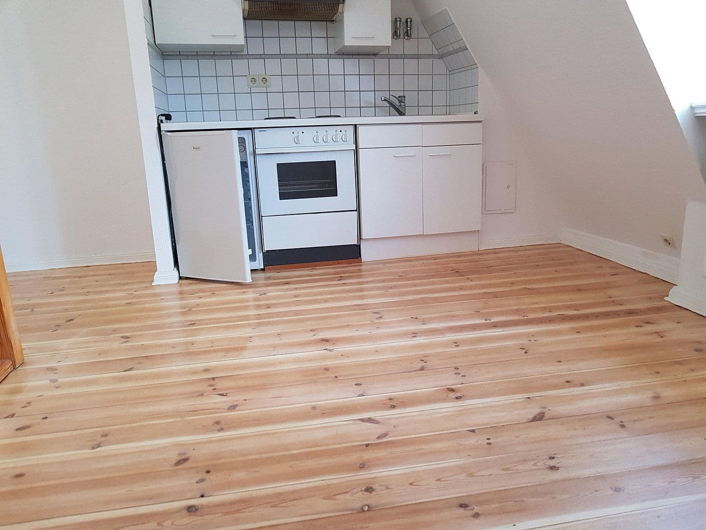 Pronájem bytu 2+1 29 m², Norderstraße 91, Flensburg, Šlesvicko-Holštýnsko Pronájem bytu 2+1 29 m², Norderstraße 91, Flensburg, Šlesvicko-Holštýnsko