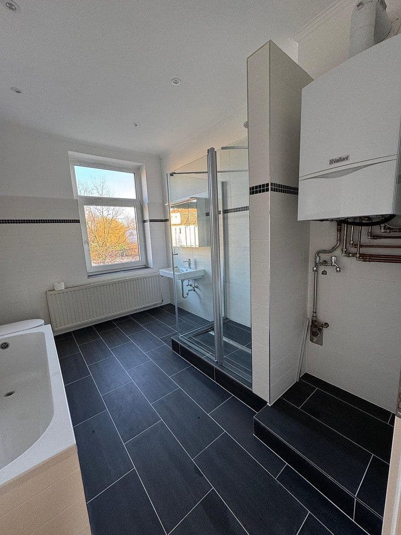 Pronájem bytu 3+1 85 m², Wenderter Straße 15, Sarstedt, Dolní Sasko Pronájem bytu 3+1 85 m², Wenderter Straße 15, Sarstedt, Dolní Sasko