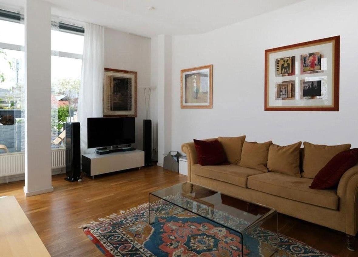 Prodej bytu 2+1 98 m², Berlin, Berlín Prodej bytu 2+1 98 m², Berlin, Berlín