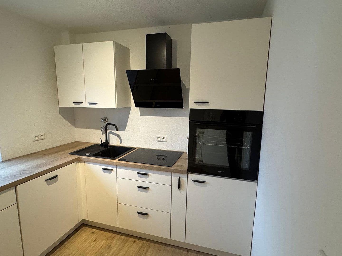 Pronájem bytu 4+kk 83 m², Kiwittenberg 43, Oberhausen, Severní Porýní-Vestfálsko Pronájem bytu 4+kk 83 m², Kiwittenberg 43, Oberhausen, Severní Porýní-Vestfálsko