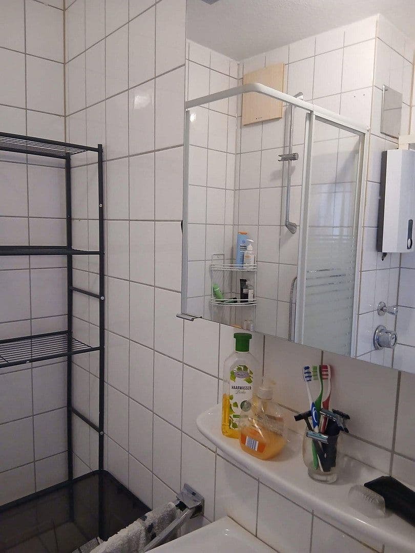 Pronájem bytu 1+1 34 m², Bismarckstr. 42, Essen, Severní Porýní-Vestfálsko Pronájem bytu 1+1 34 m², Bismarckstr. 42, Essen, Severní Porýní-Vestfálsko