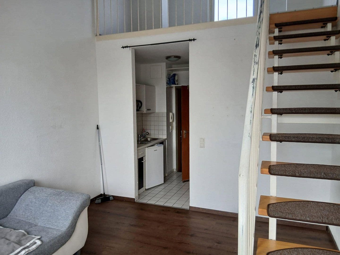 Pronájem bytu 1+1 34 m², Bismarckstr. 42, Essen, Severní Porýní-Vestfálsko Pronájem bytu 1+1 34 m², Bismarckstr. 42, Essen, Severní Porýní-Vestfálsko