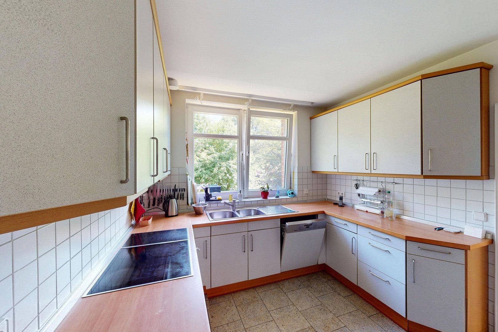 Prodej domu 255 m², pozemek 1.810 m², Jesteburg, Dolní Sasko Prodej domu 255 m², pozemek 1.810 m², Jesteburg, Dolní Sasko