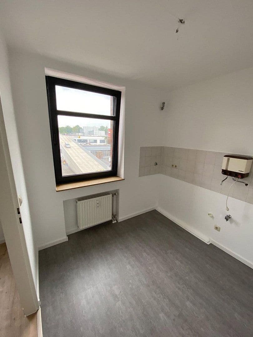 Pronájem bytu 1+1 46 m², Lüpertzender Str. 91, Mönchengladbach, Severní Porýní-Vestfálsko Pronájem bytu 1+1 46 m², Lüpertzender Str. 91, Mönchengladbach, Severní Porýní-Vestfálsko
