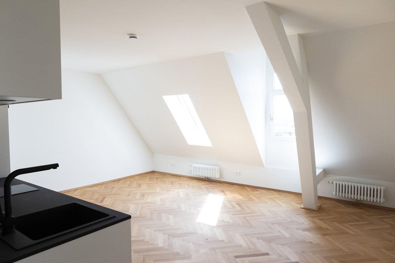 Pronájem bytu 1+1 37 m², Eisenbahnstr. 21, Waldshut-Tiengen, Bádensko-Württembersko Pronájem bytu 1+1 37 m², Eisenbahnstr. 21, Waldshut-Tiengen, Bádensko-Württembersko