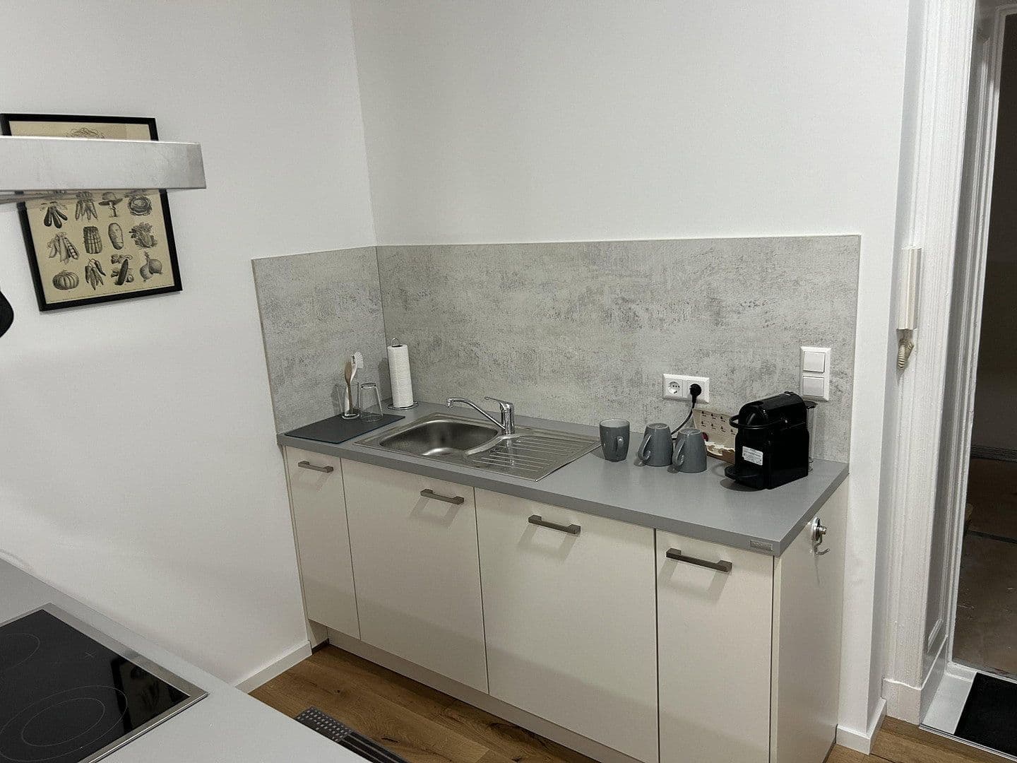 Pronájem bytu 1+1 42 m², Pettenkoferstrasse 5, Berlin, Berlín Pronájem bytu 1+1 42 m², Pettenkoferstrasse 5, Berlin, Berlín