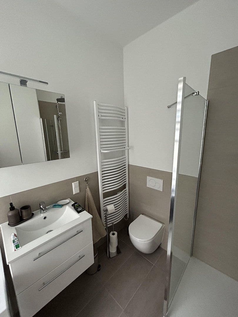 Pronájem bytu 1+1 42 m², Pettenkoferstrasse 5, Berlin, Berlín Pronájem bytu 1+1 42 m², Pettenkoferstrasse 5, Berlin, Berlín
