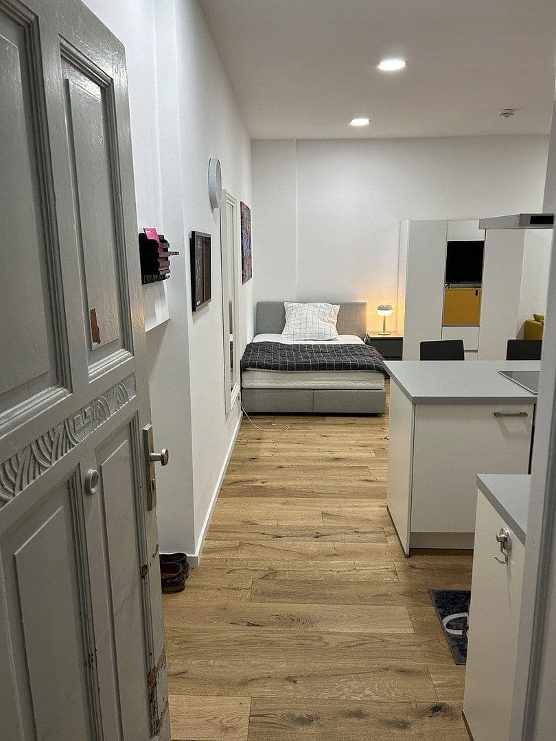 Pronájem bytu 1+1 42 m², Pettenkoferstrasse 5, Berlin, Berlín Pronájem bytu 1+1 42 m², Pettenkoferstrasse 5, Berlin, Berlín