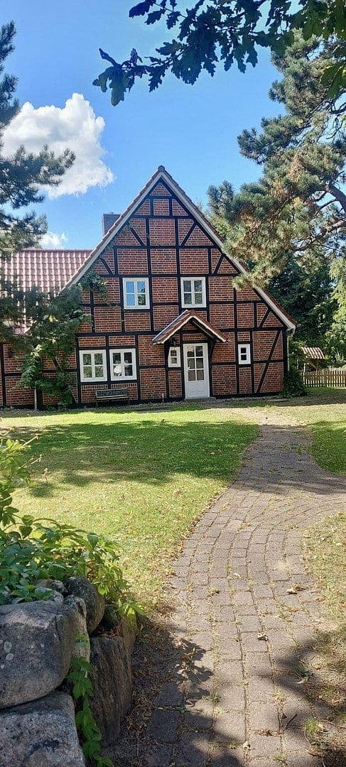 Pronájem domu 190 m², pozemek 600 m², Boizenburg/Elbe, Mecklenburg-Vorpommern Pronájem domu 190 m², pozemek 600 m², Boizenburg/Elbe, Mecklenburg-Vorpommern