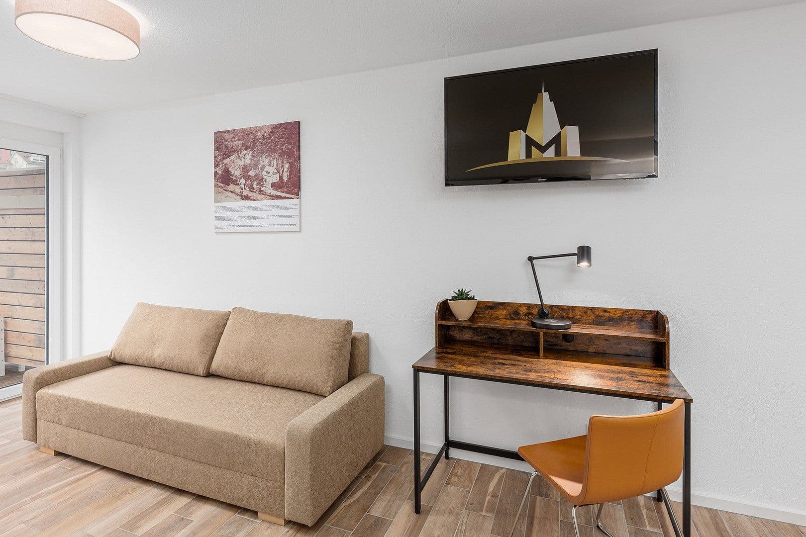 Pronájem bytu 2+1 45 m², Ezanvillestr. 14, Heidelberg, Bádensko-Württembersko Pronájem bytu 2+1 45 m², Ezanvillestr. 14, Heidelberg, Bádensko-Württembersko
