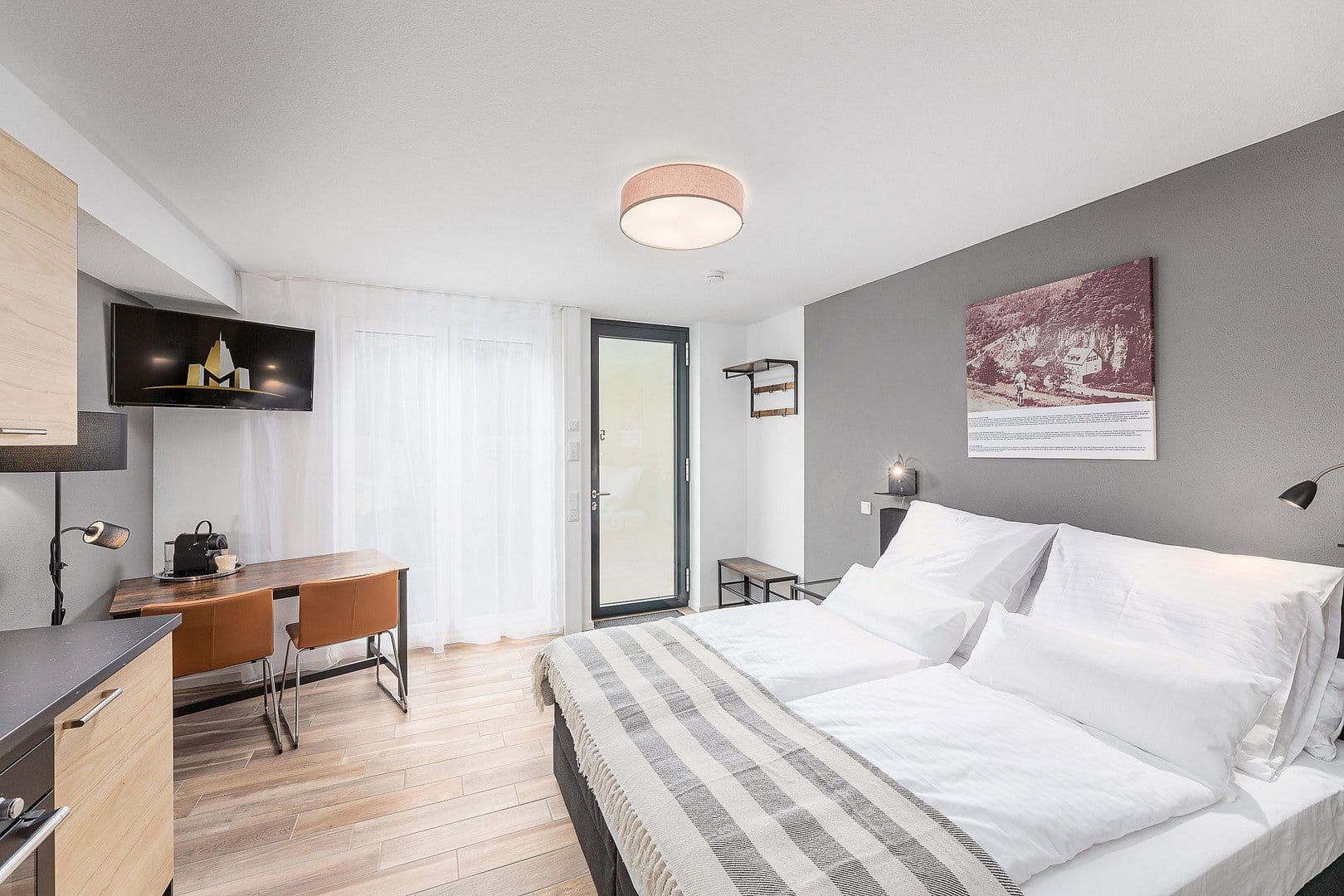 Pronájem bytu 2+1 45 m², Ezanvillestr. 14, Heidelberg, Bádensko-Württembersko Pronájem bytu 2+1 45 m², Ezanvillestr. 14, Heidelberg, Bádensko-Württembersko