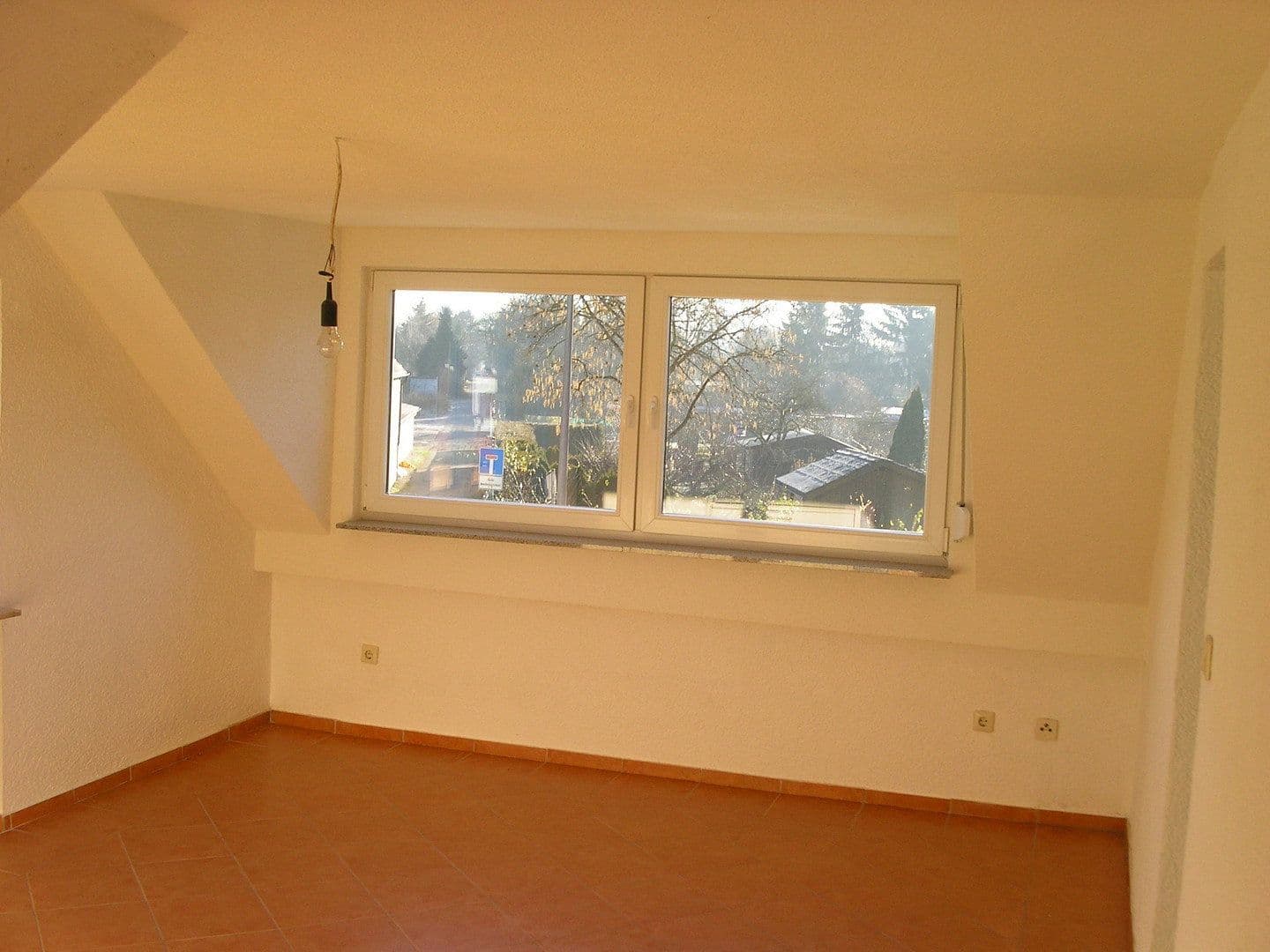 Pronájem domu 125 m², pozemek 283 m², Neckarauer-Waldweg 36, Mannheim, Bádensko-Württembersko Pronájem domu 125 m², pozemek 283 m², Neckarauer-Waldweg 36, Mannheim, Bádensko-Württembersko
