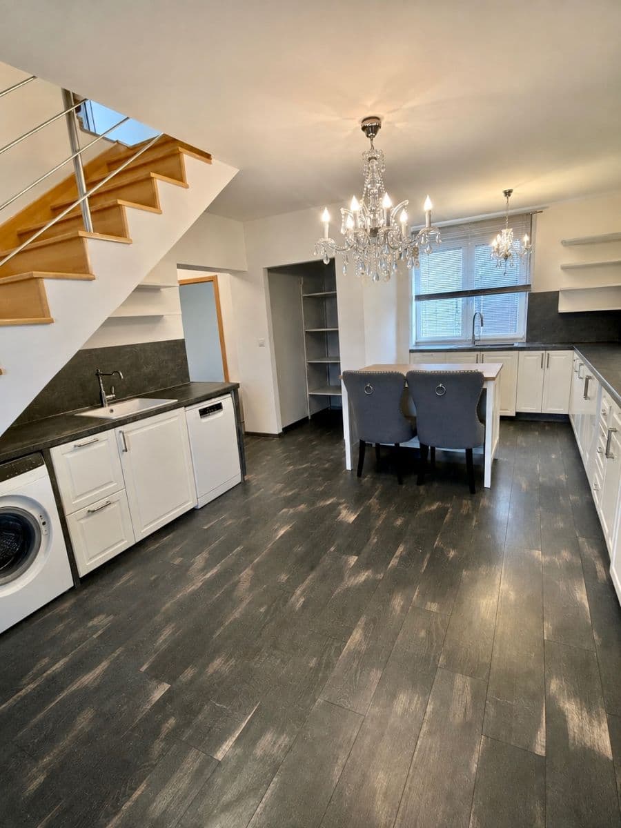 Prodej domu 190 m², pozemek 332 m², Kráľovičove Kračany, Trnavský kraj Prodej domu 190 m², pozemek 332 m², Kráľovičove Kračany, Trnavský kraj