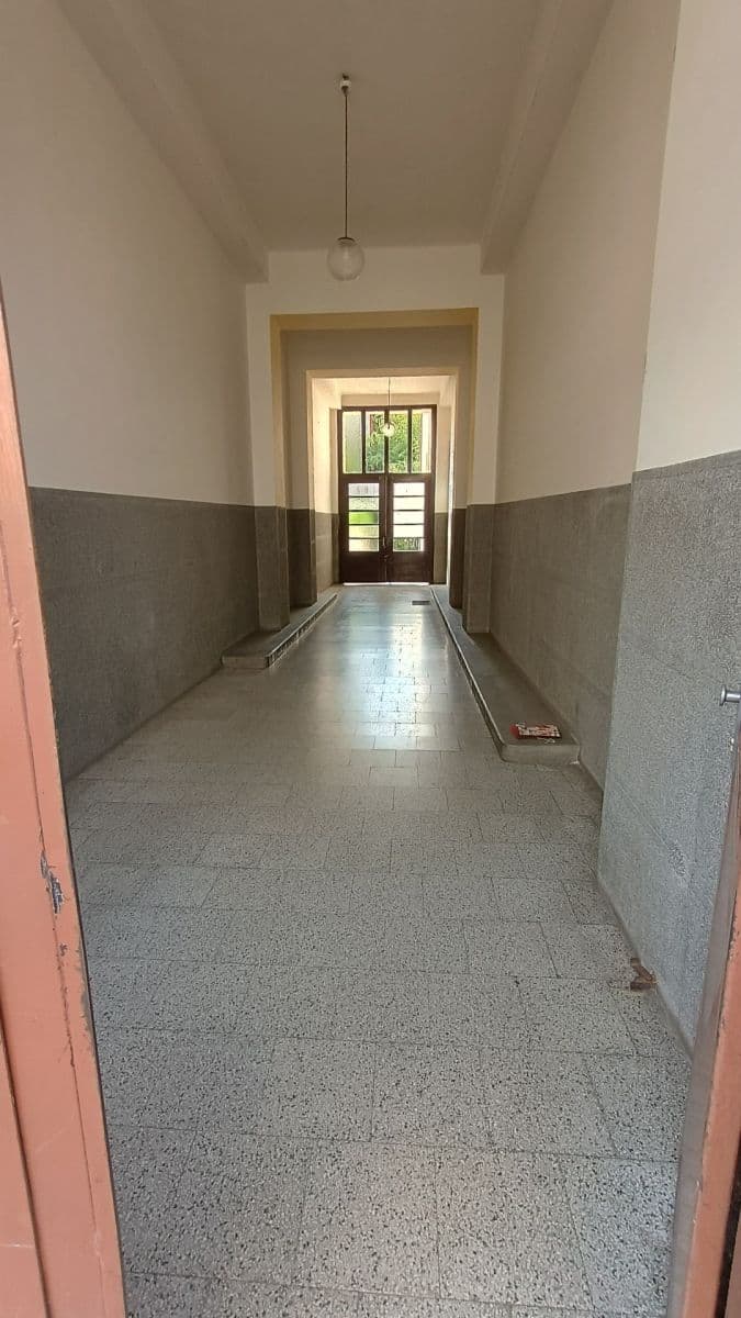 Pronájem garáže 20 m², Praha, Praha Pronájem garáže 20 m², Praha, Praha