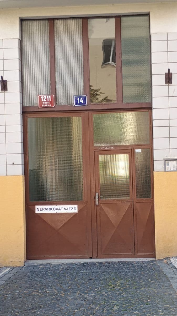Pronájem garáže 20 m², Praha, Praha Pronájem garáže 20 m², Praha, Praha