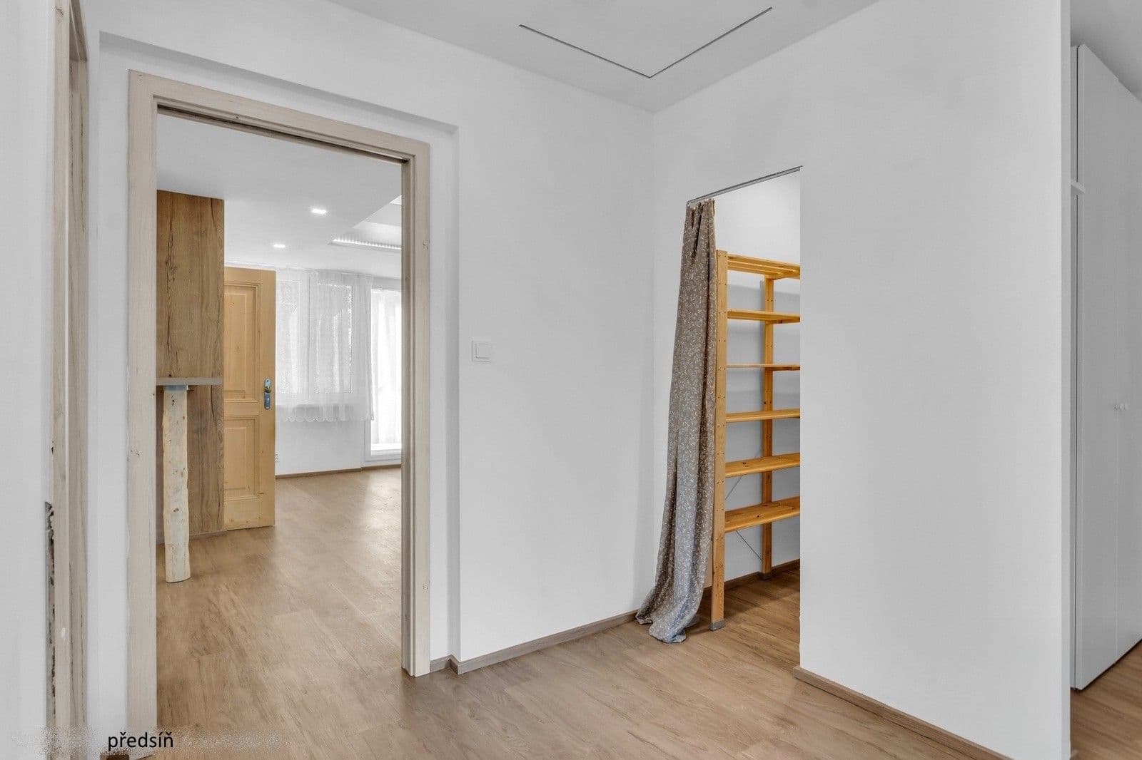 Pronájem bytu 4+kk 78 m², Ohradní, Praha, Praha Pronájem bytu 4+kk 78 m², Ohradní, Praha, Praha