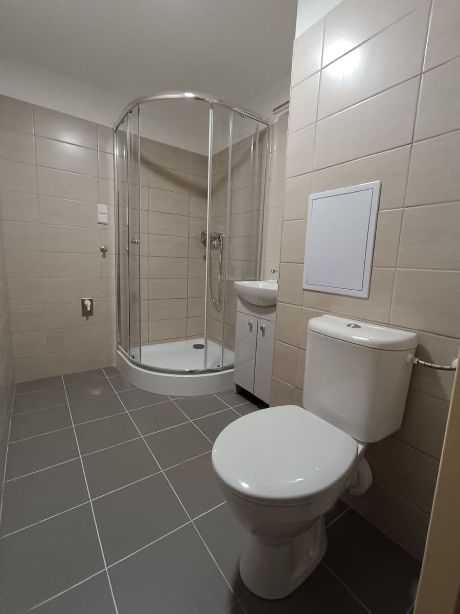 Pronájem bytu 1+1 43 m², Osvobození, Pelhřimov, Kraj Vysočina Pronájem bytu 1+1 43 m², Osvobození, Pelhřimov, Kraj Vysočina
