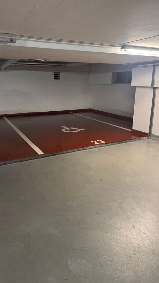 Prodej garáže 33 m², Václava Trojana, Praha, Praha Prodej garáže 33 m², Václava Trojana, Praha, Praha
