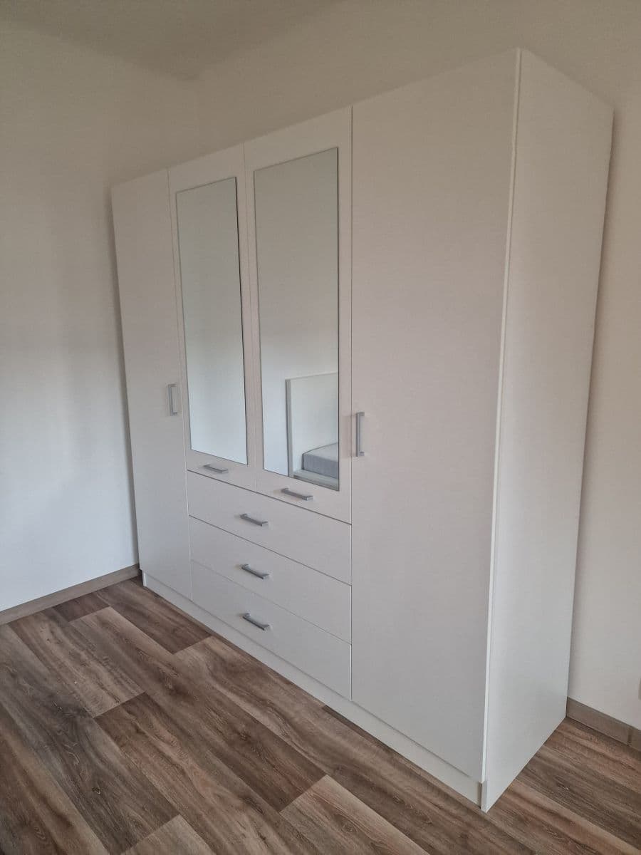 Pronájem bytu, Horova, Hradec Králové, Královéhradecký kraj Pronájem bytu, Horova, Hradec Králové, Královéhradecký kraj