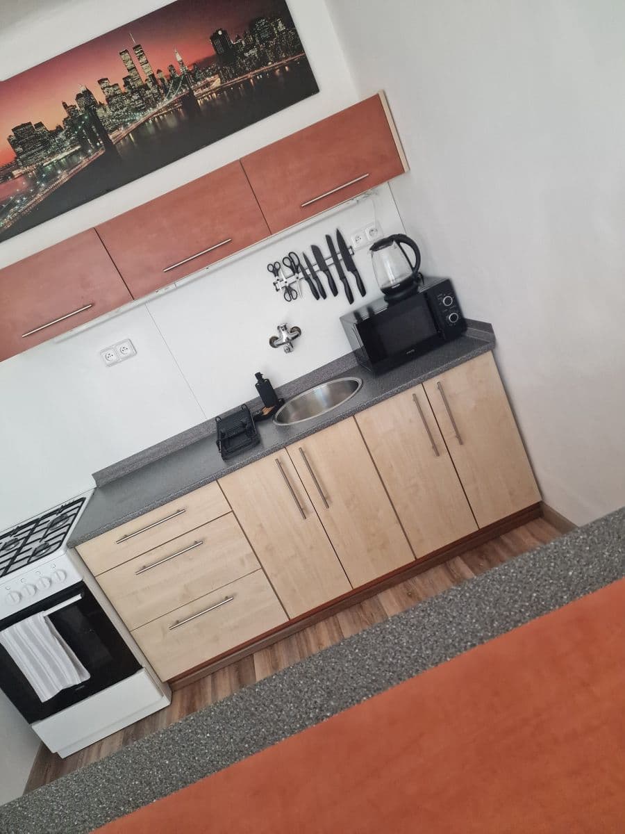 Pronájem bytu, Horova, Hradec Králové, Královéhradecký kraj Pronájem bytu, Horova, Hradec Králové, Královéhradecký kraj
