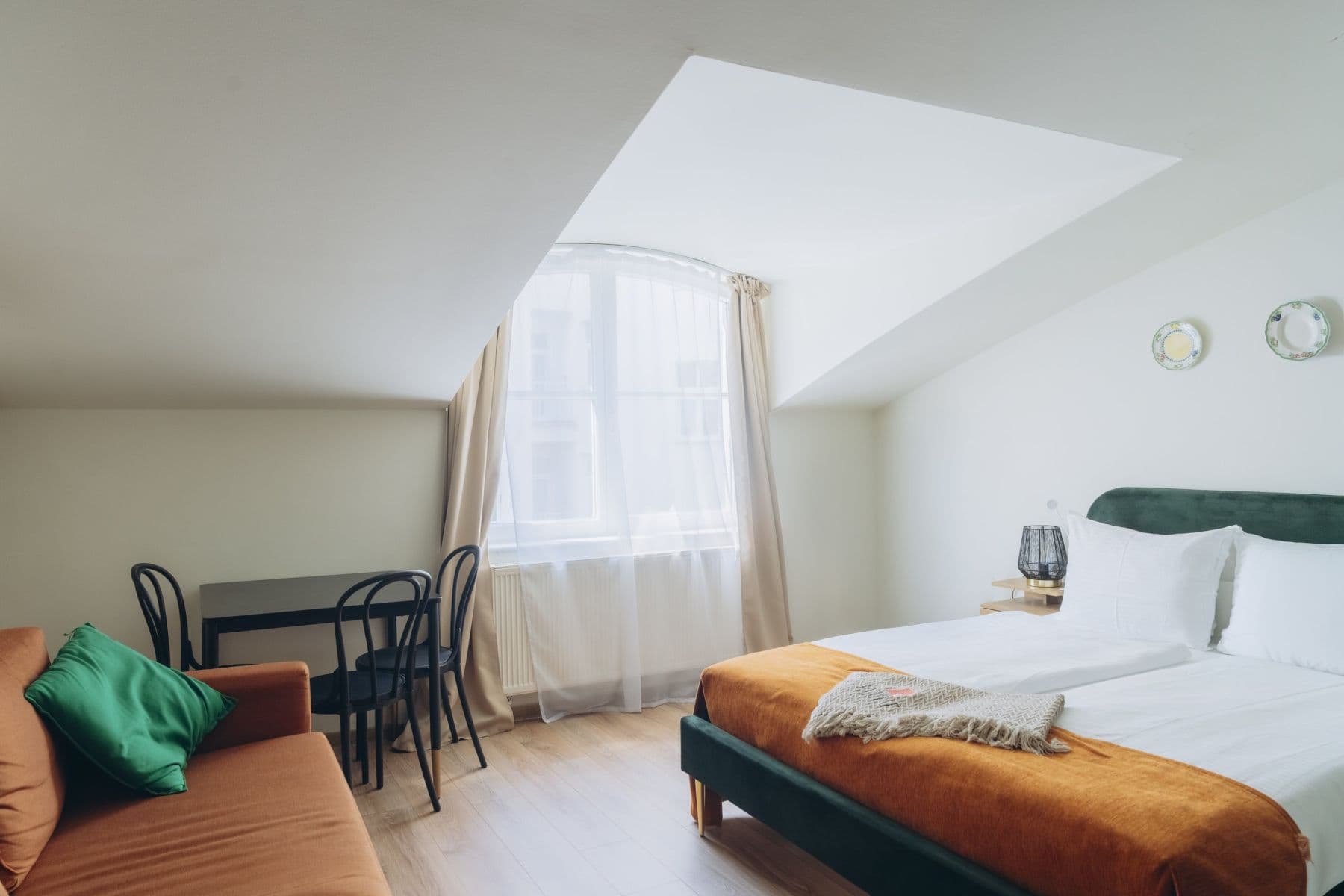Pronájem bytu 24 m², Bulharská, Karlovy Vary, Karlovarský kraj Pronájem bytu 24 m², Bulharská, Karlovy Vary, Karlovarský kraj