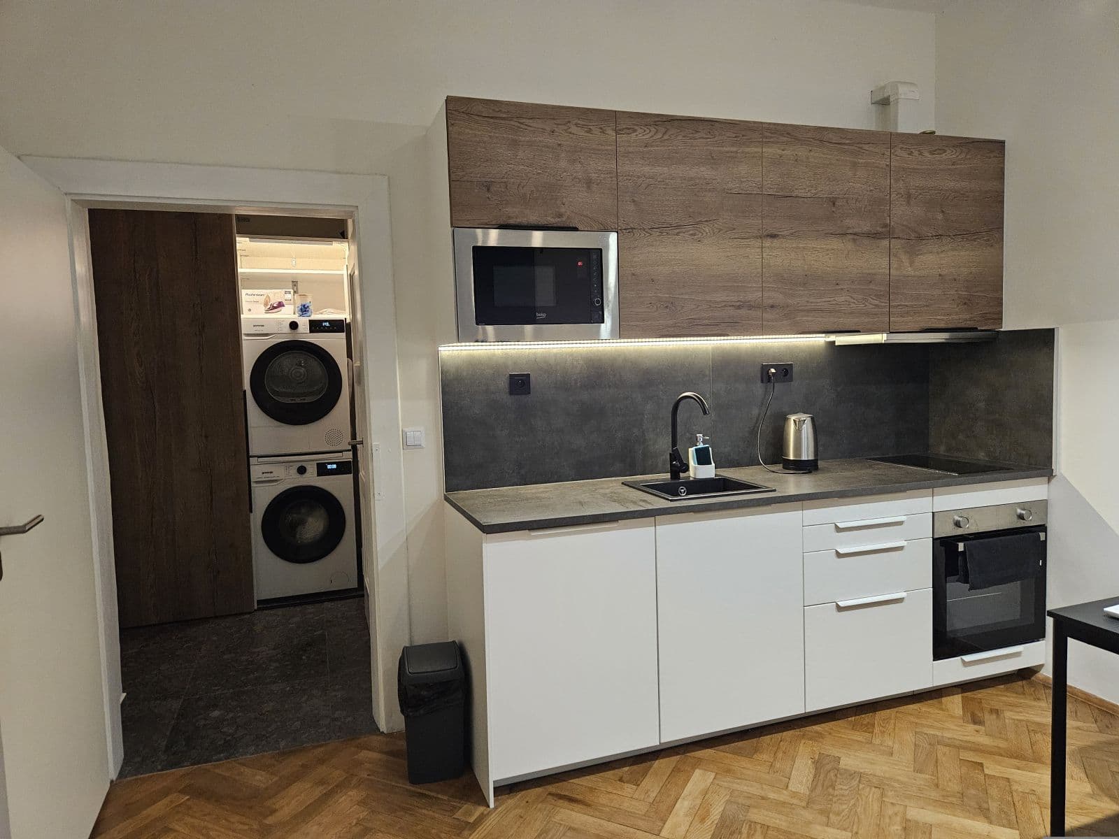 Pronájem bytu 27 m², Žerotínova, Praha, Praha Pronájem bytu 27 m², Žerotínova, Praha, Praha