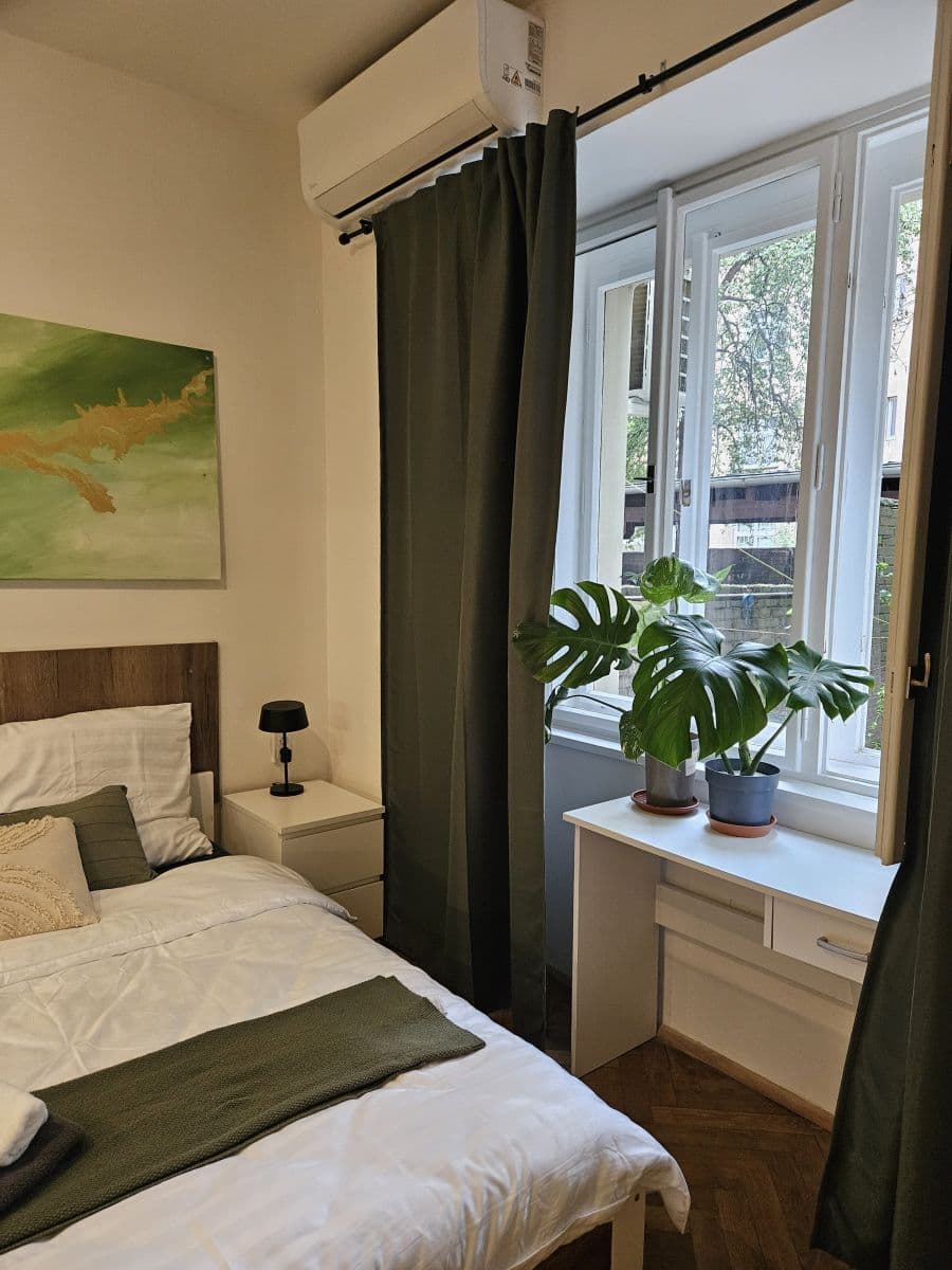 Pronájem bytu 27 m², Žerotínova, Praha, Praha Pronájem bytu 27 m², Žerotínova, Praha, Praha