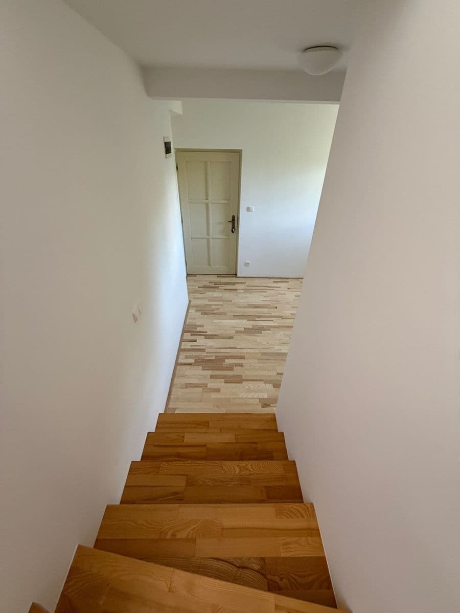 Pronájem bytu 85 m², Na Pískách, Praha, Praha Pronájem bytu 85 m², Na Pískách, Praha, Praha