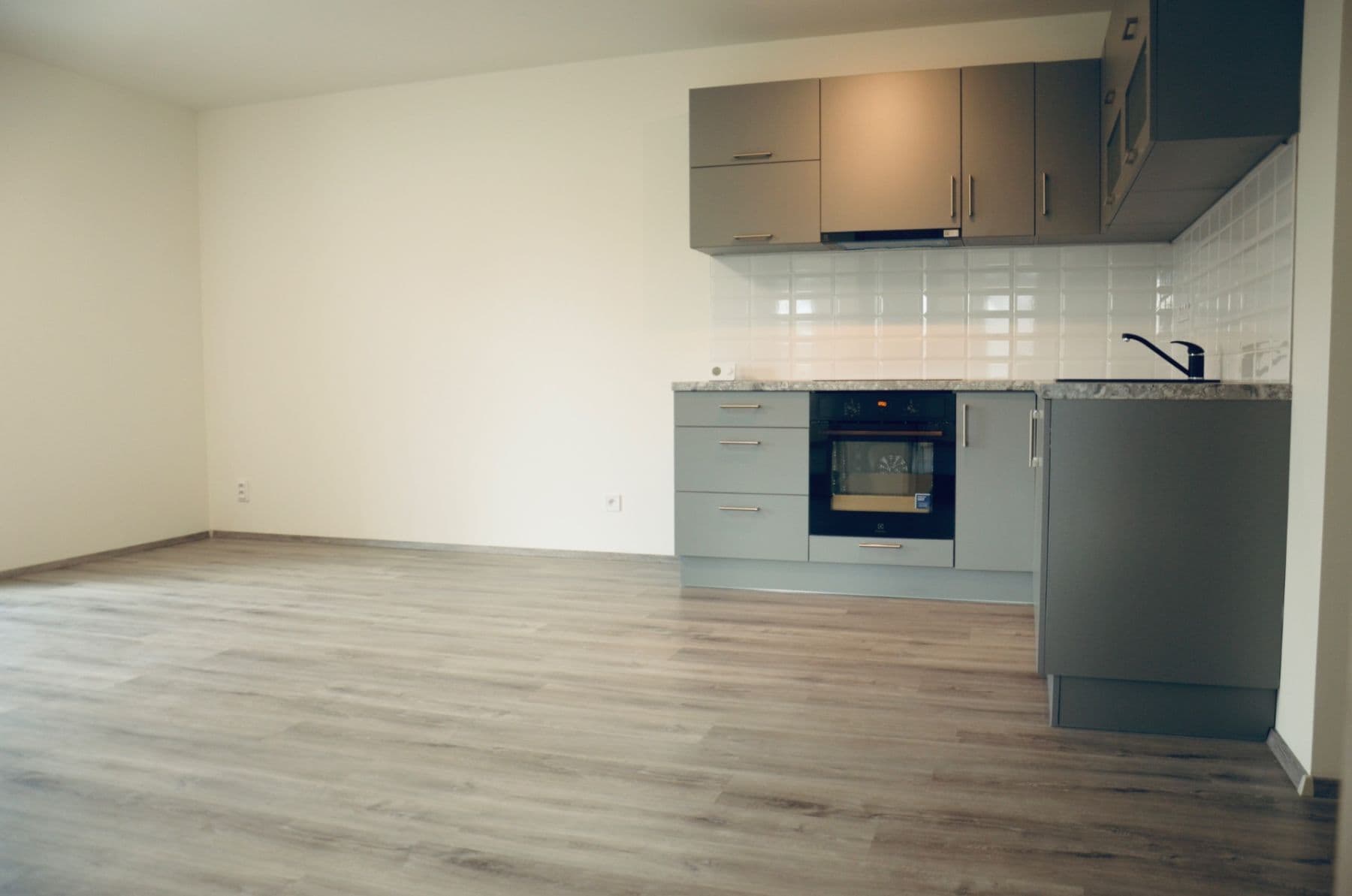 Pronájem bytu 3+kk 52 m², Vranov, Středočeský kraj Pronájem bytu 3+kk 52 m², Vranov, Středočeský kraj